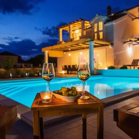 Adriatic Pearl * Grohote